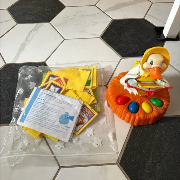 Mother Goose Vintage Board Game - Works! - Picture 2 of 3